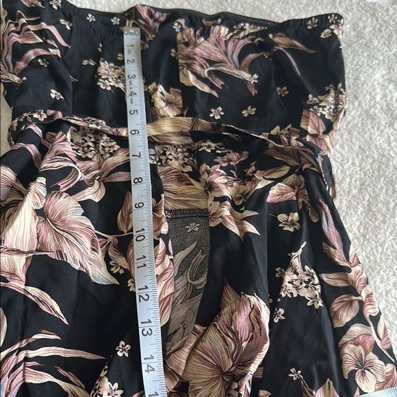 Black and Cream Ruffled Sweetheart Jumpsuit Size Small - Picture 8 of 13